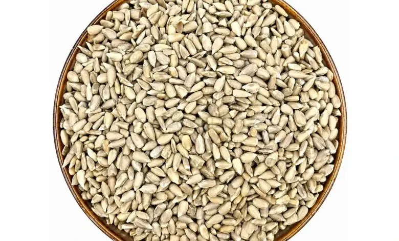 Sunflower seeds in bowl